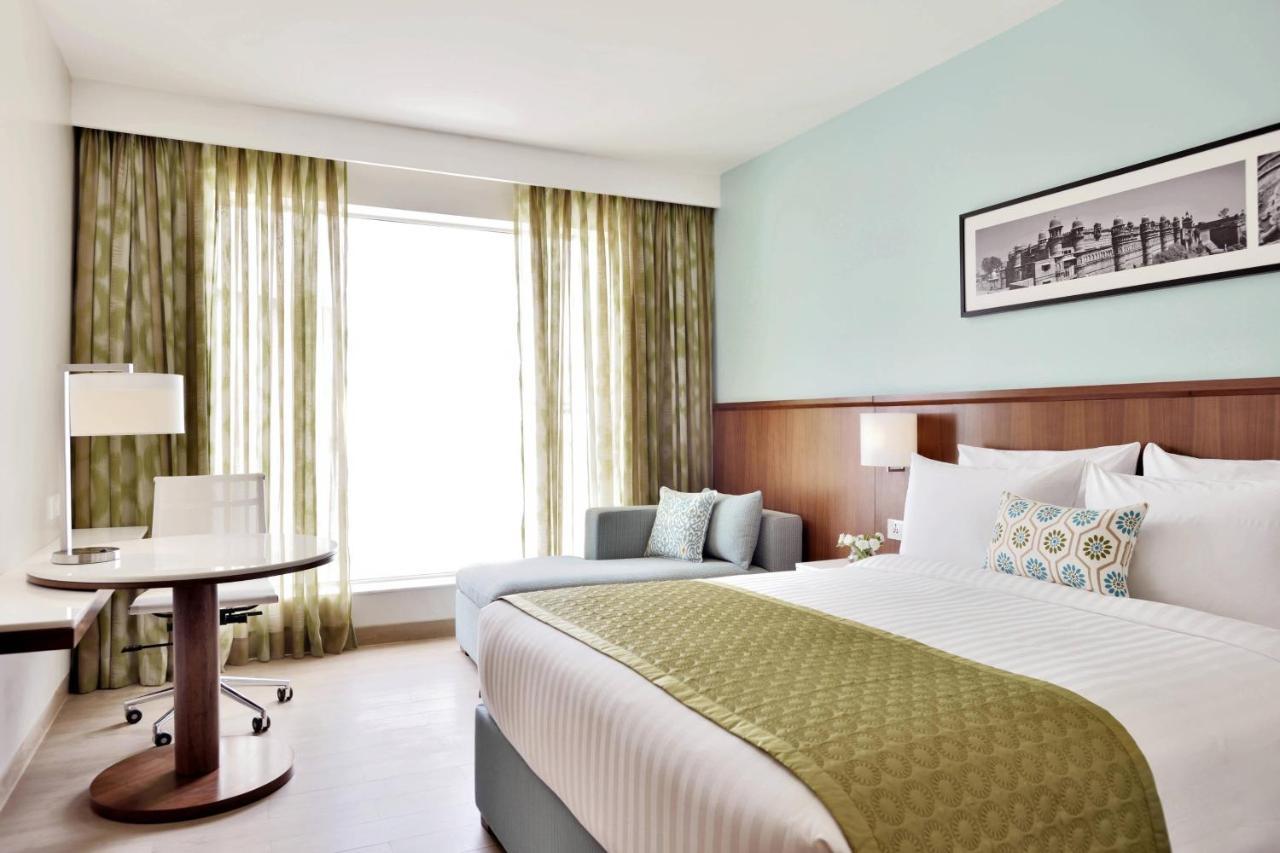 Fairfield By Marriott Indore Exterior photo