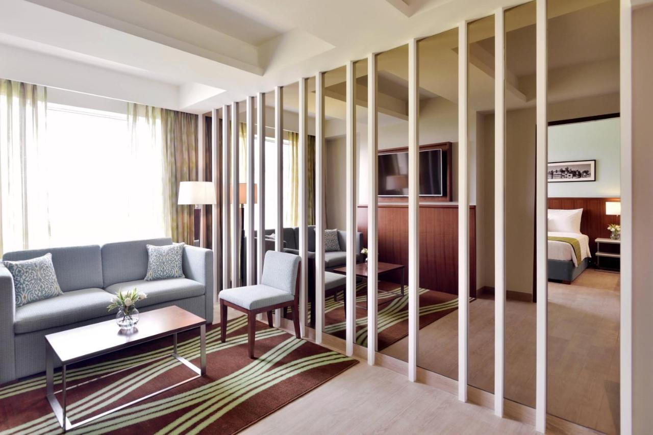 Fairfield By Marriott Indore Exterior photo