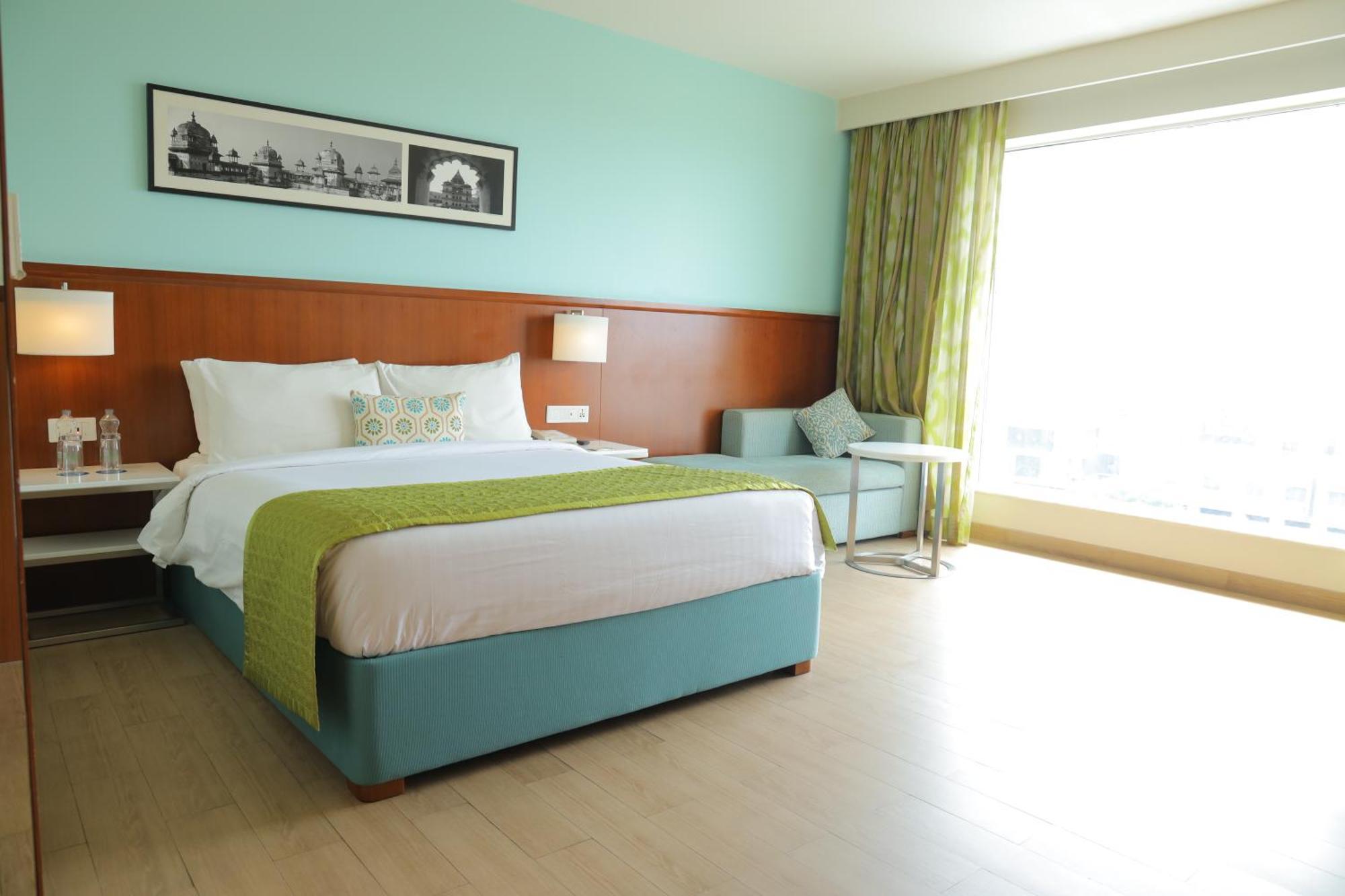 Fairfield By Marriott Indore Exterior photo