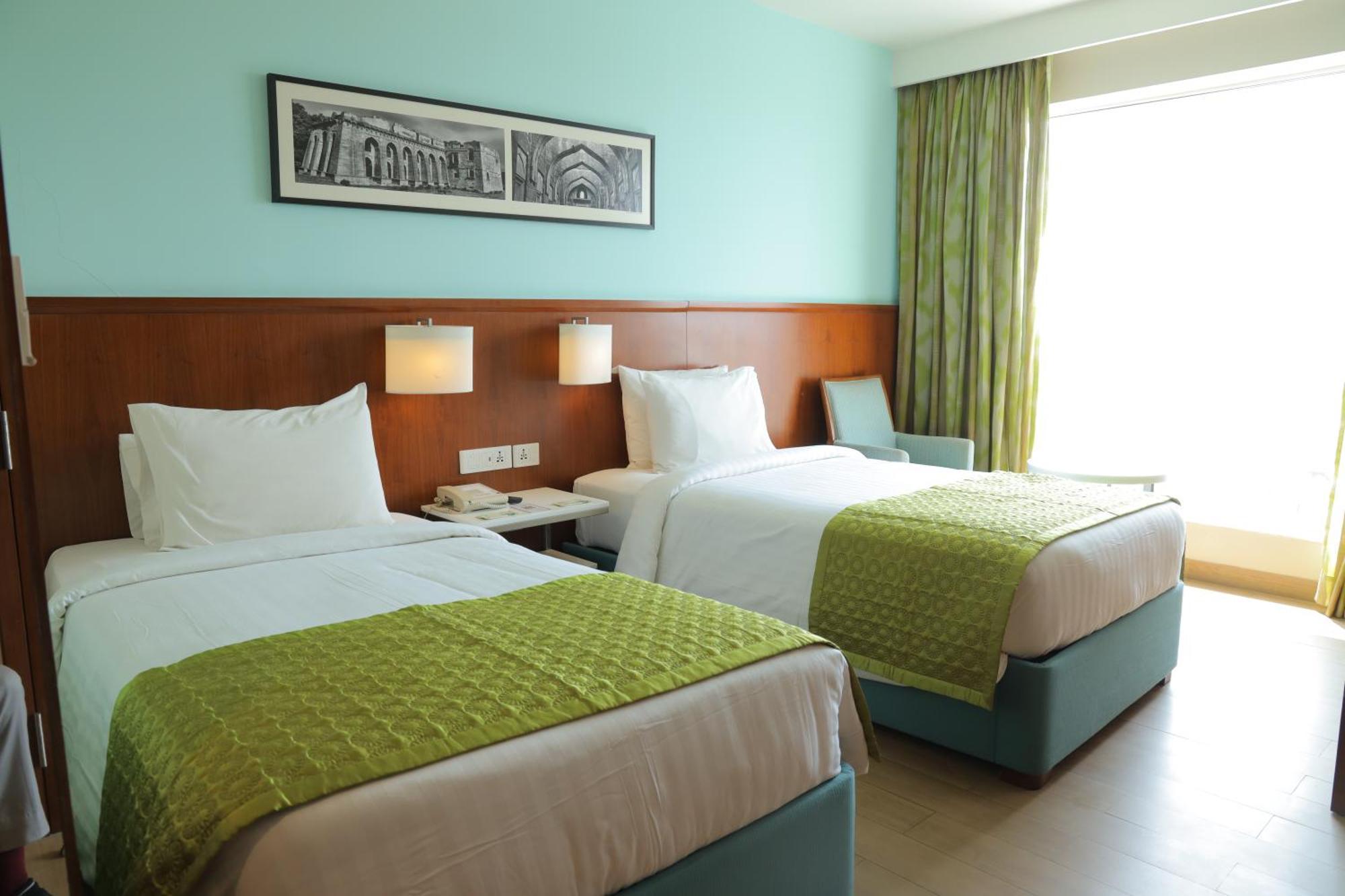 Fairfield By Marriott Indore Exterior photo